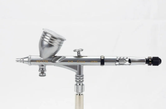 Dru-Blair-s-soft-spring-in-GSI-Creos-airbrush SprayGunner