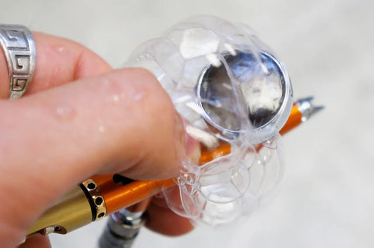 This-video-will-help-to-understand-the-bubbling-problem-of-an-airbrush SprayGunner