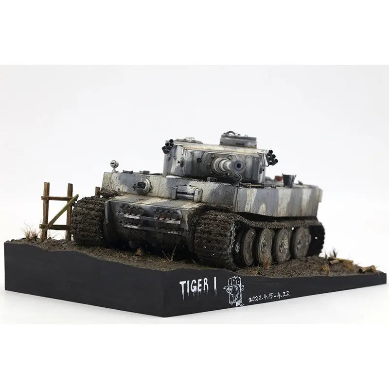 Border Models 1/35 Tiger I Initial Production s.Pz.Abt.502 Leningrad Region 1942/43 Winter Model Kit - SprayGunner