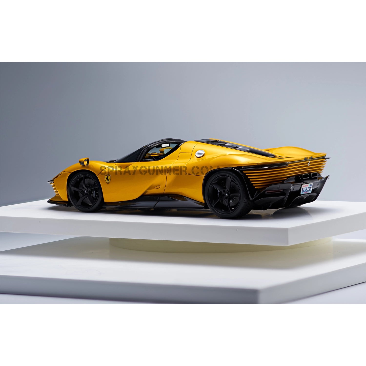 An extremely accurate recreation of the high-end sports automobile is included in the ALPHA MODEL 1/24 scale model car kit, the Ferrari Daytona SP3. Ideal for collectors and fans of models.