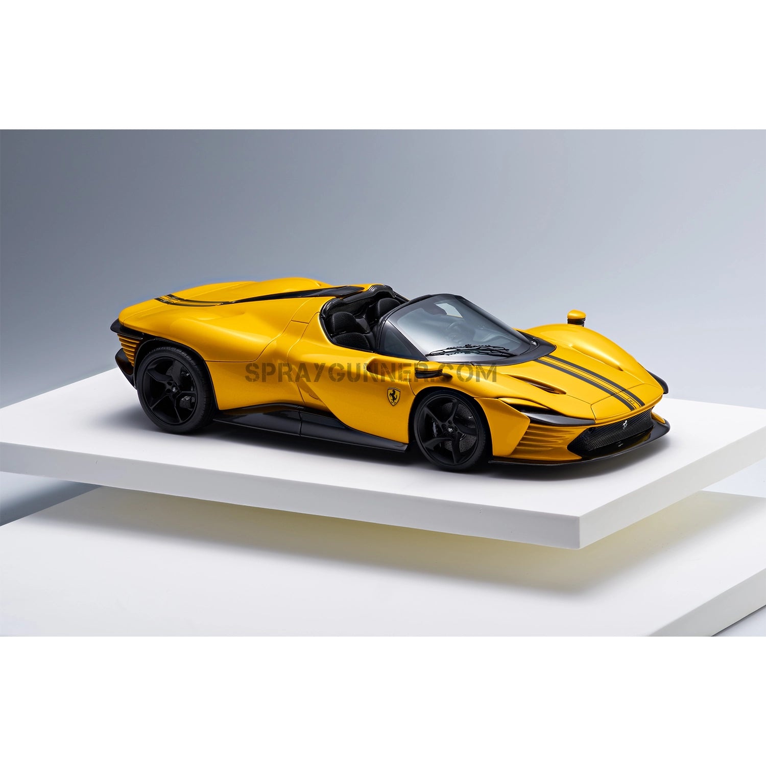 The ALPHA MODEL 1/24 scale model vehicle kit is a very realistic recreation of the high-end sports automobile, the Ferrari Daytona SP3. Ideal for collectors and model lovers.