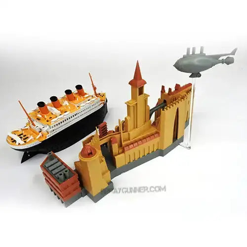 Titanic Port Scene & Vehicle Model Kit Suyata